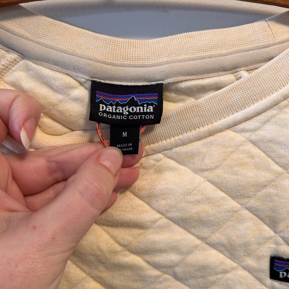 Patagonia Women’s M Organic Cotton Quilted Crew Neck Sweatshirt - Yellow/orange - Picture 2 of 6